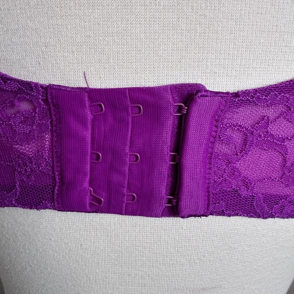 Victoria's Secret VS Perfect Coverage Lightly Padded Convertible Lace Bra 36DD - Picture 4 of 11